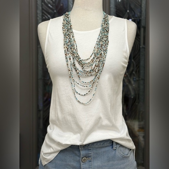 Loft Outlet White Tank Top with Cute Tie Detail on the Backside. - Picture 1 of 7